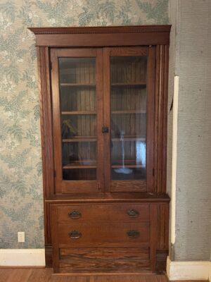 Beautiful Oak Hutch
