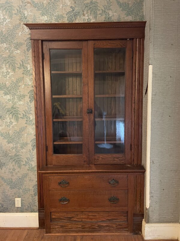 Beautiful Oak Hutch